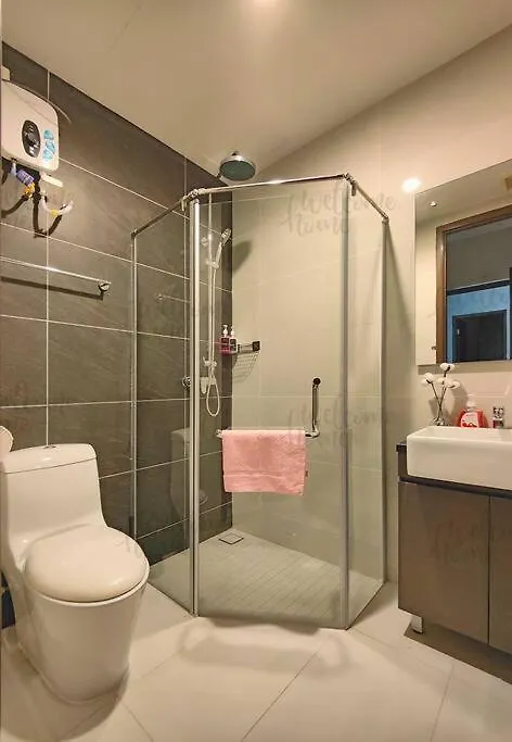 Amberside, Country Garden Danga Bay Homestay By Welcome Home Johor Bahru 0*,  Malaysia